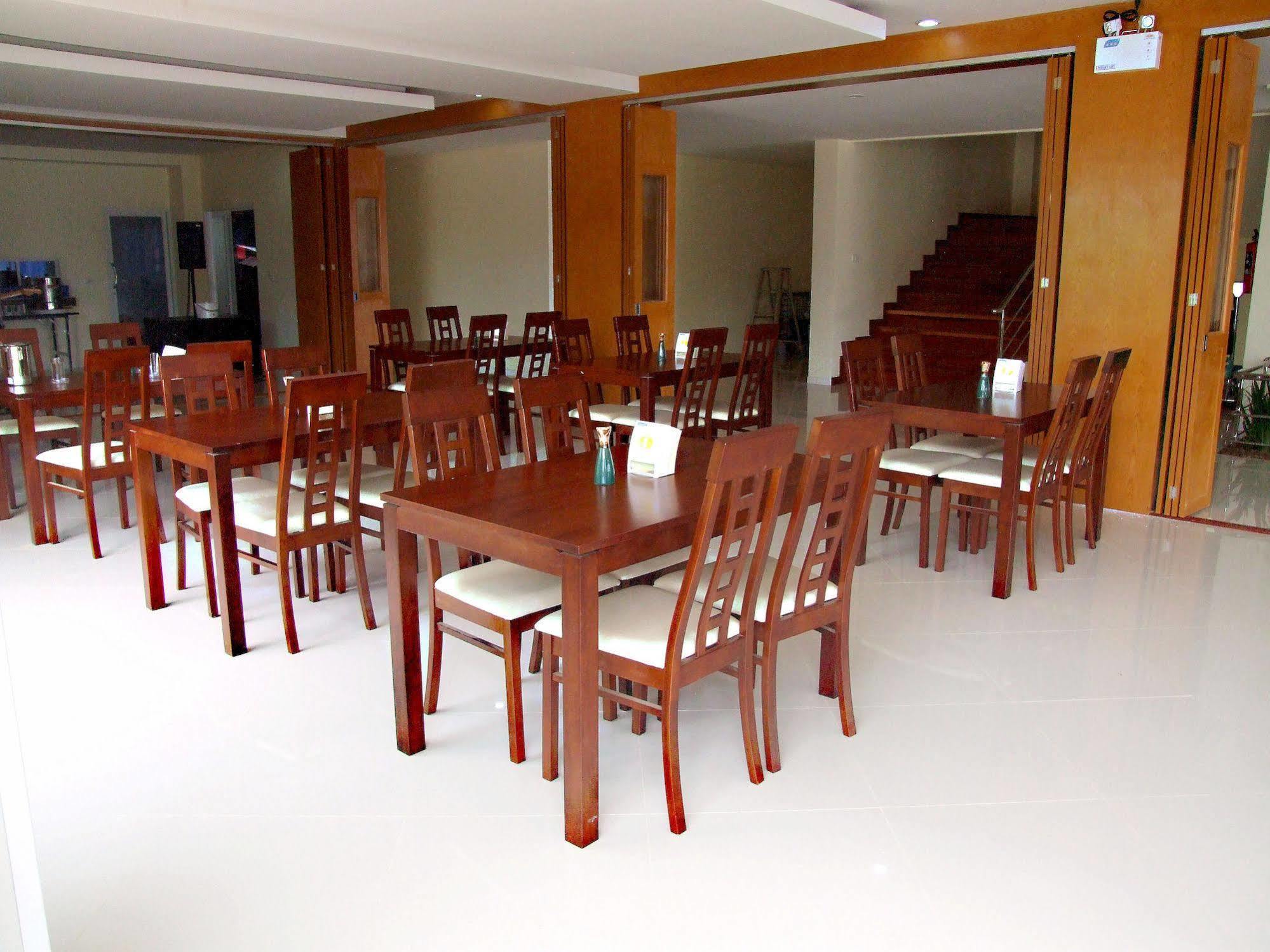Ruan Rim Nam Roi Et Exterior foto